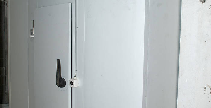 1.9.19 - Le nouveau frigo est installé.