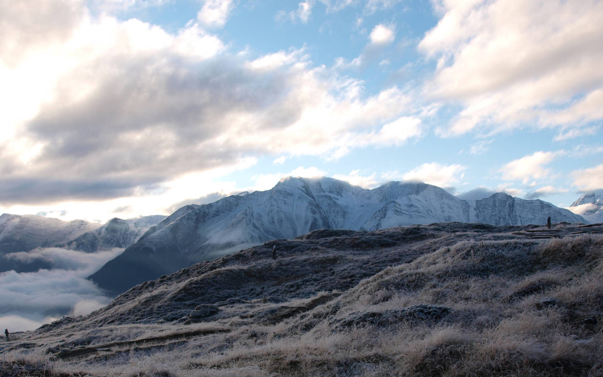 Sicht auf Berge von der Villa Cassel © Pro Natura Zentrum Aletsch