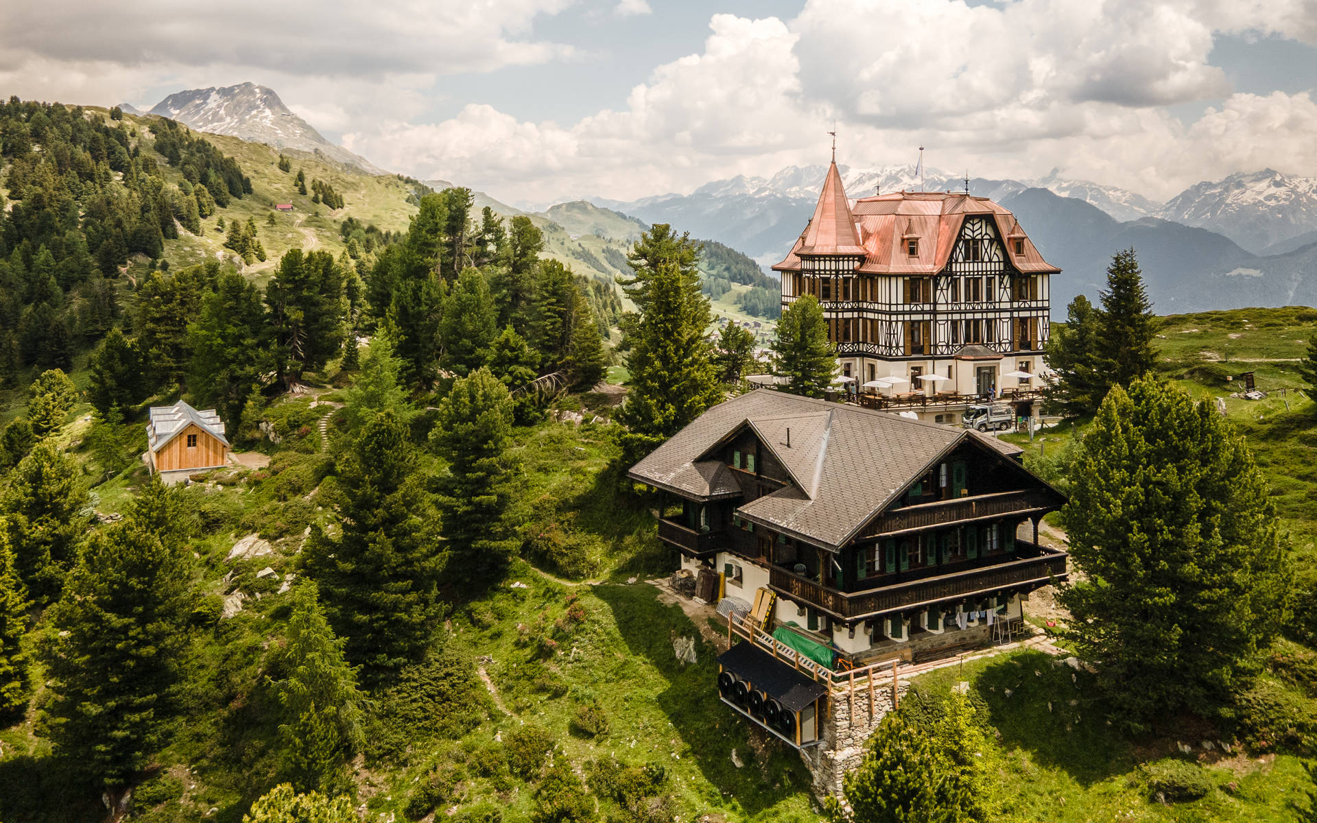 Villa Cassel und Chalet © Pascal Gertschen
