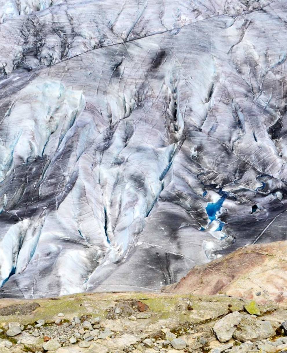 Der grosse Aletschlgletscher und seine Spalten